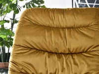 Fotel tapiceroany bujany LUSSO ZŁOTY NA CZARNYCH PŁOZACH